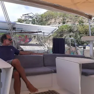  Bateau-hôtel Catamaran Cypraea